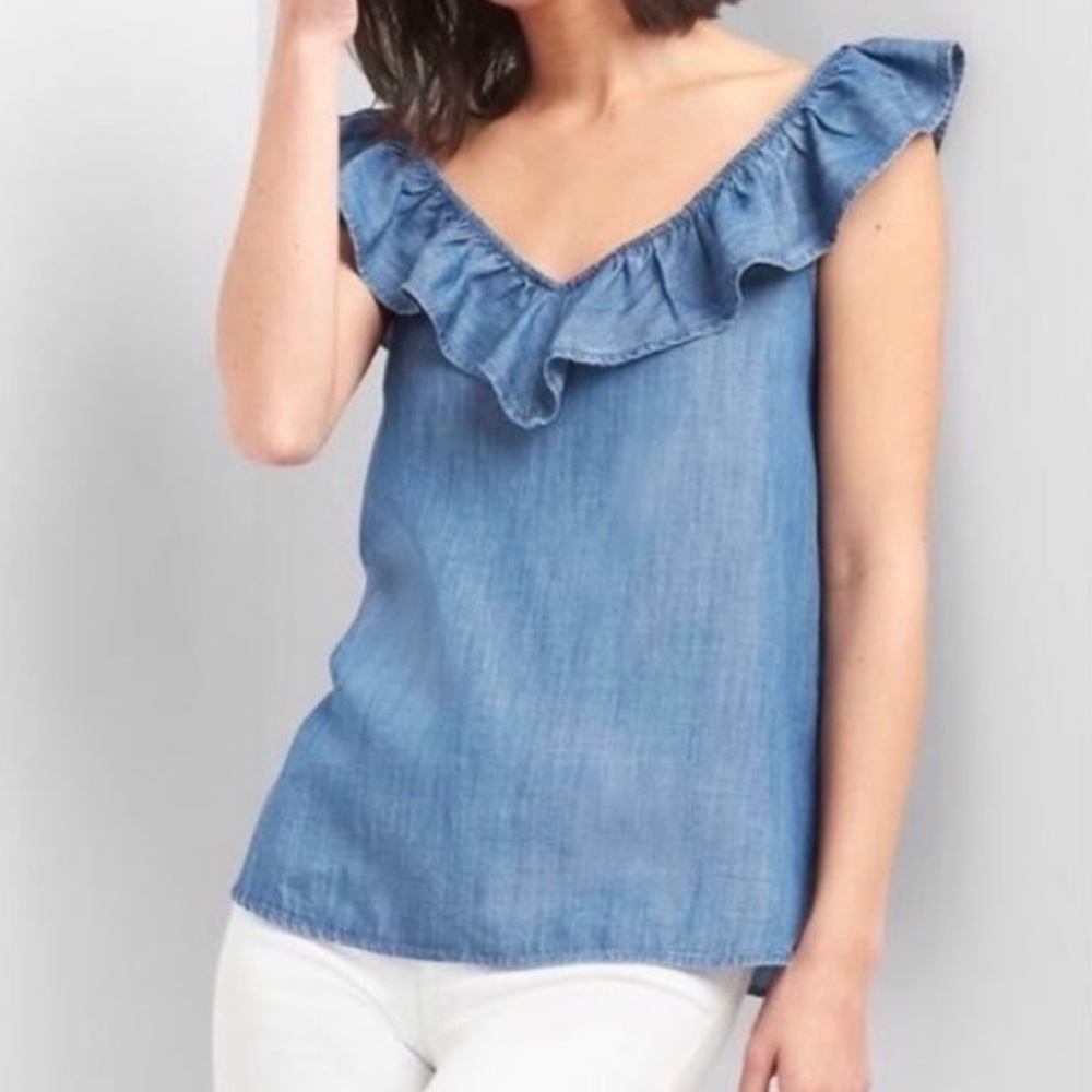 GAP Chambray Flutter Sleeve Ruffled Sleeveless Blouse, NWT